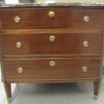 572 6740 CHEST OF DRAWERS